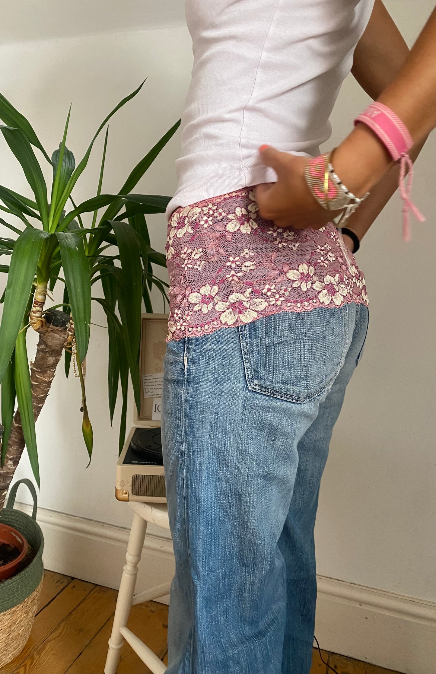 Cherry Blossom Lace Belt